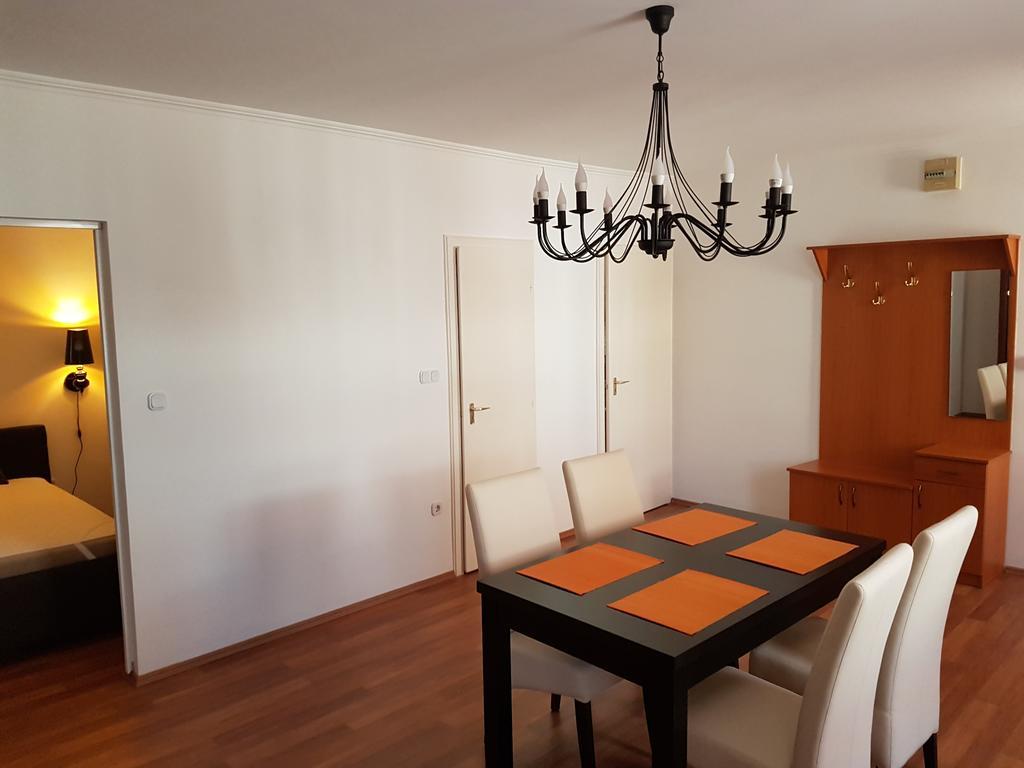 Apartman Kaszas Central Mosonmagyaróvár エクステリア 写真