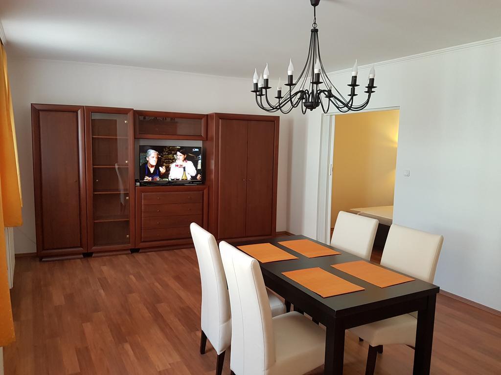 Apartman Kaszas Central Mosonmagyaróvár エクステリア 写真