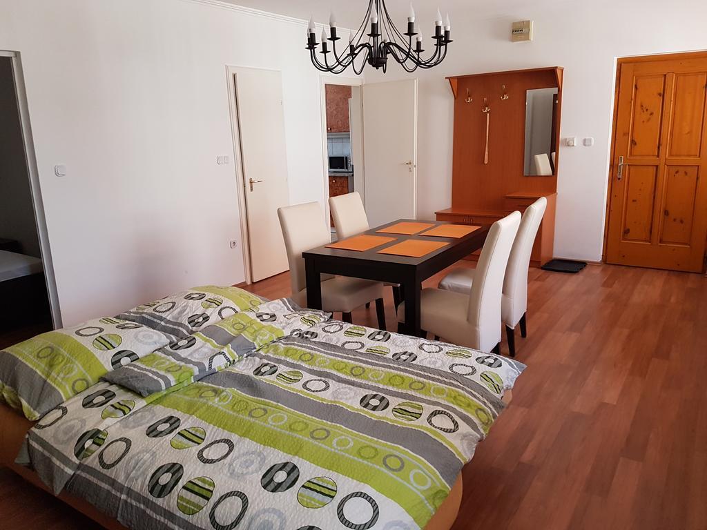 Apartman Kaszas Central Mosonmagyaróvár エクステリア 写真